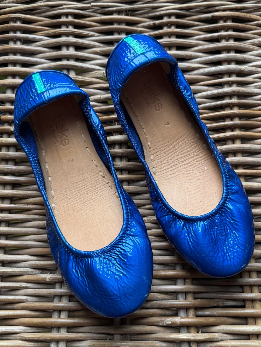 Tieks Blue Sapphire Metallic Shimmer Patent Leather Foldable Ballet Flats Size 7
